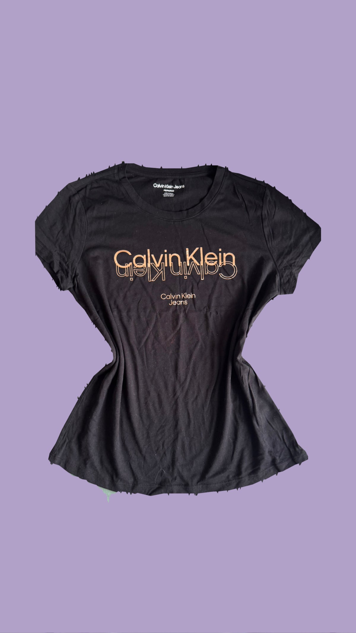 camiseta babylook adulto ♡  calvin klein