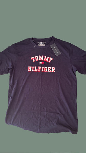 camiseta azul marinho ♡  tommy hilfiger