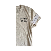 Camiseta Feminina Baby Look ♡ Calvin Klein Cinza