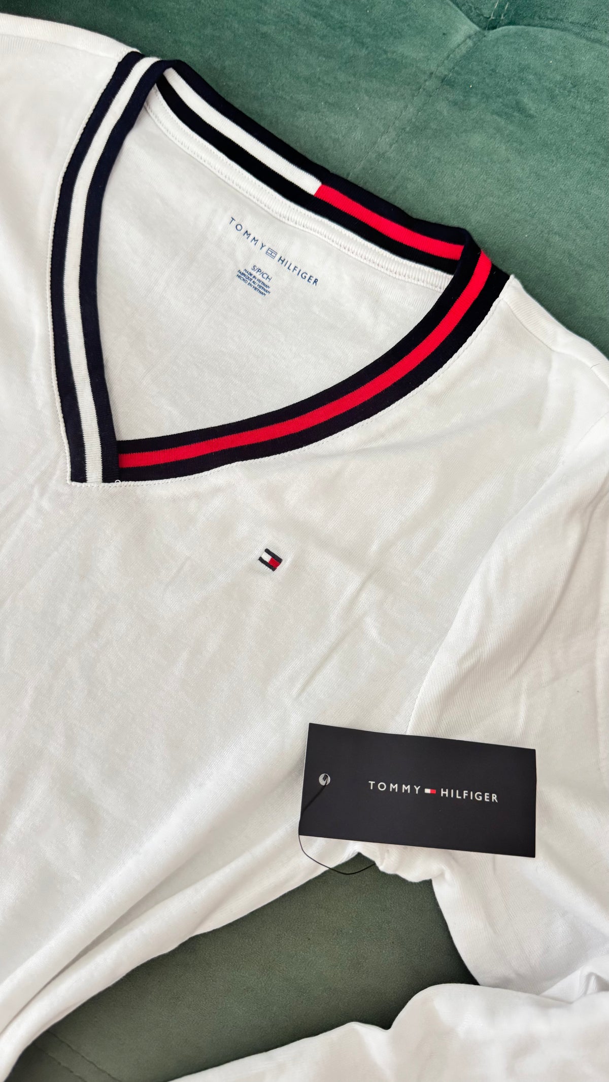 blusa branca manga cumprida ♡  tommy hilfiger