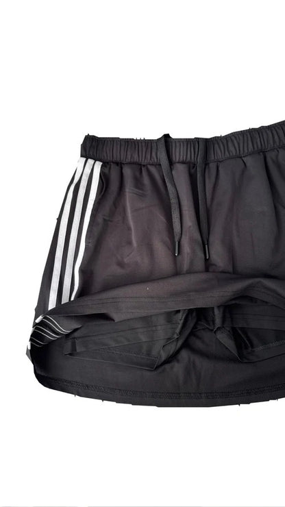 Short Saia Feminino Esportivo ♡ Adidas com Listras Brancas